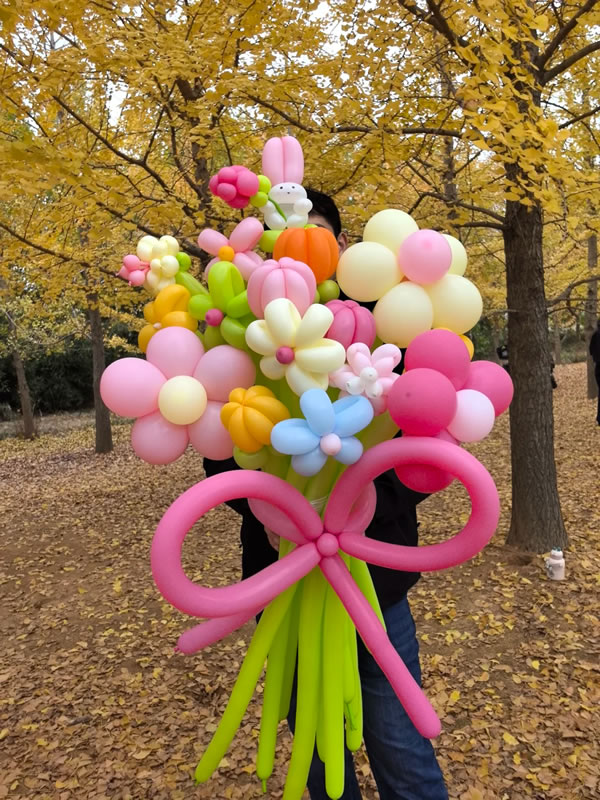 超大束可爱温馨气球花束-图一