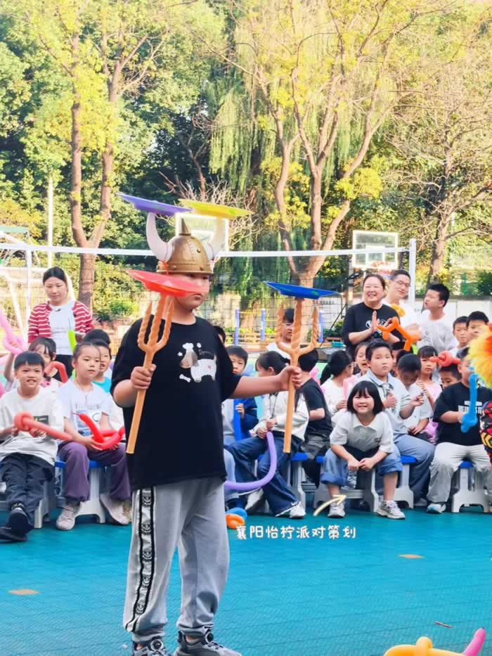 大型商业演出,校园互动|趣味小丑气球秀、神奇魔术演绎节目(时常30~45分钟，现场400-800人)-图三
